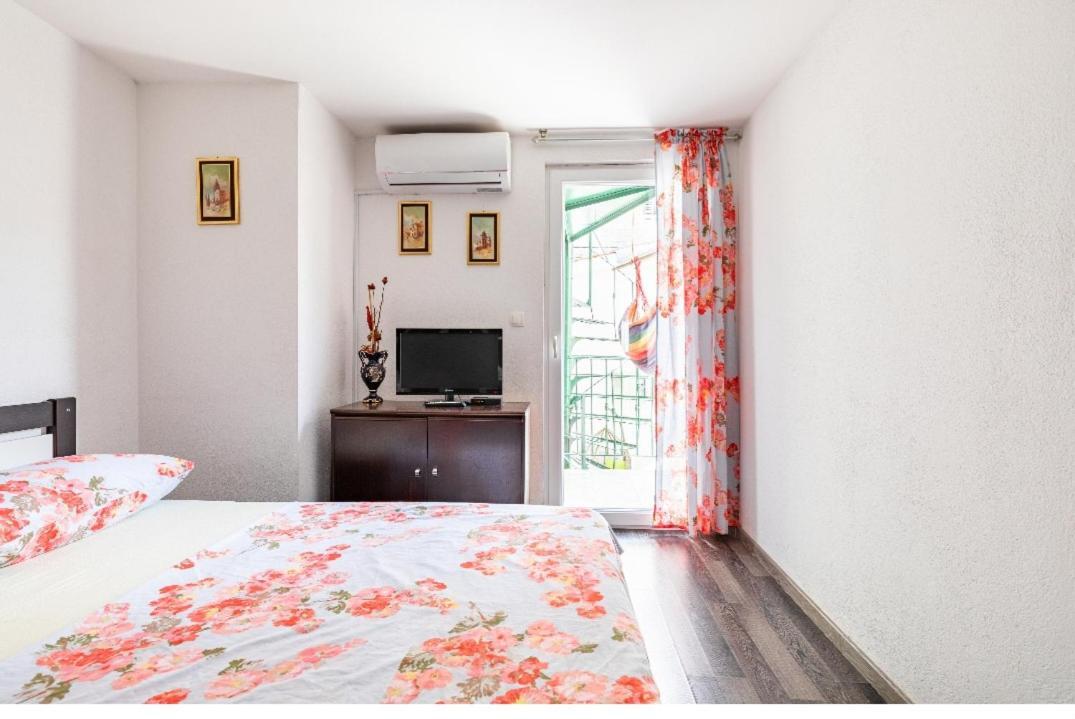Villa Angie Old Town With Jacuzzi สปลิท ภายนอก รูปภาพ